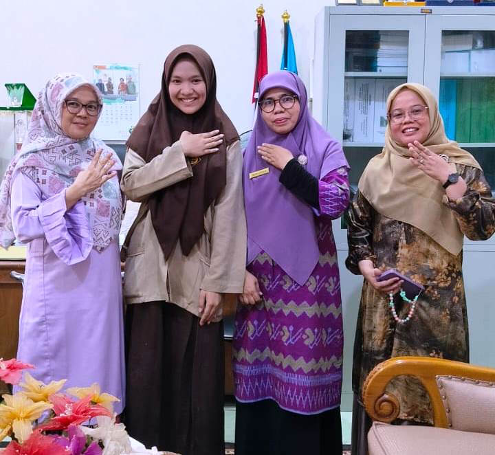 SISWA PRESTASI 
 SMAN 4 PADANG