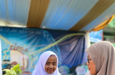 BERPRESTASI  
 SISWA/I SMAN 4 PADANG 
 Jumat 5 Februari 2024
