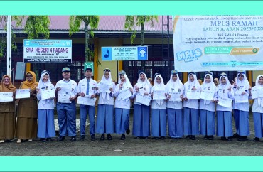 SENIN BERPRESTASI  
SMAN 4 PADANG 
 Senin 21 Juli 2025