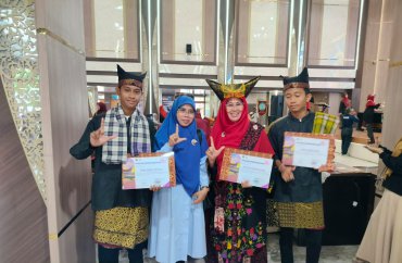 SISWA BERPRESTASI  
SMAN 4 PADANG 
 Senin 25 Agustus 2025