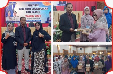 GURU SMAN 4 PADANG  
MENGIKUTI 
PELATIHAN GURU SOSIOLOGI DAN SEJARAH SE KOTA PADANG