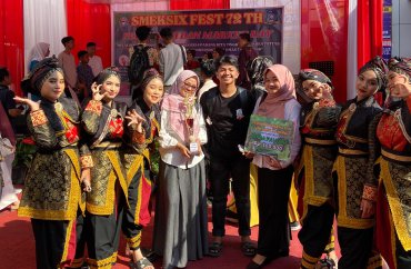 SISWA BERPRESTASI  
 SMAN 4 PADANG