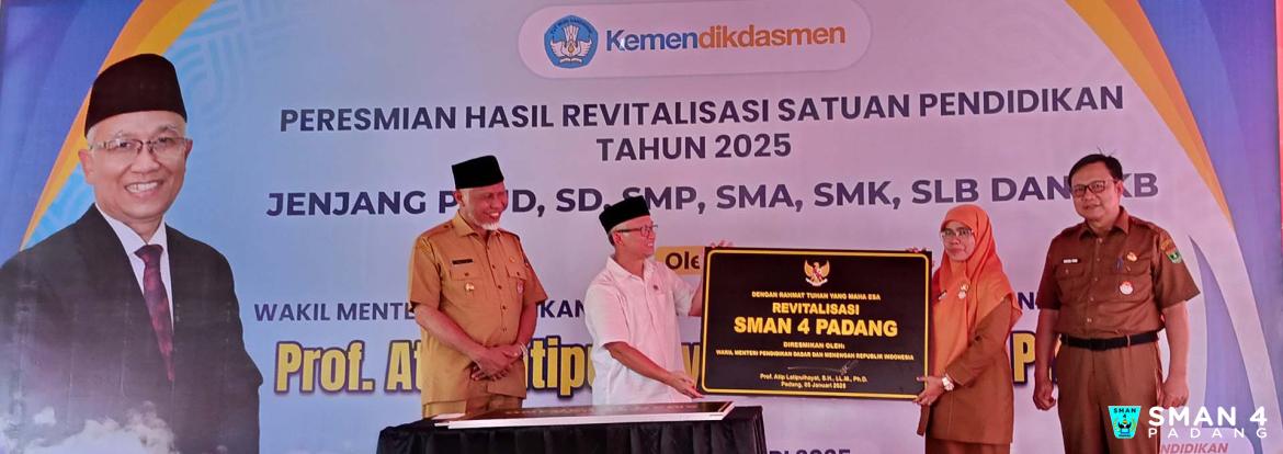 Revitalisasi SMAN 4 Padang