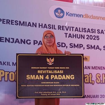 Revitalisasi SMA Negeri 4 Padang